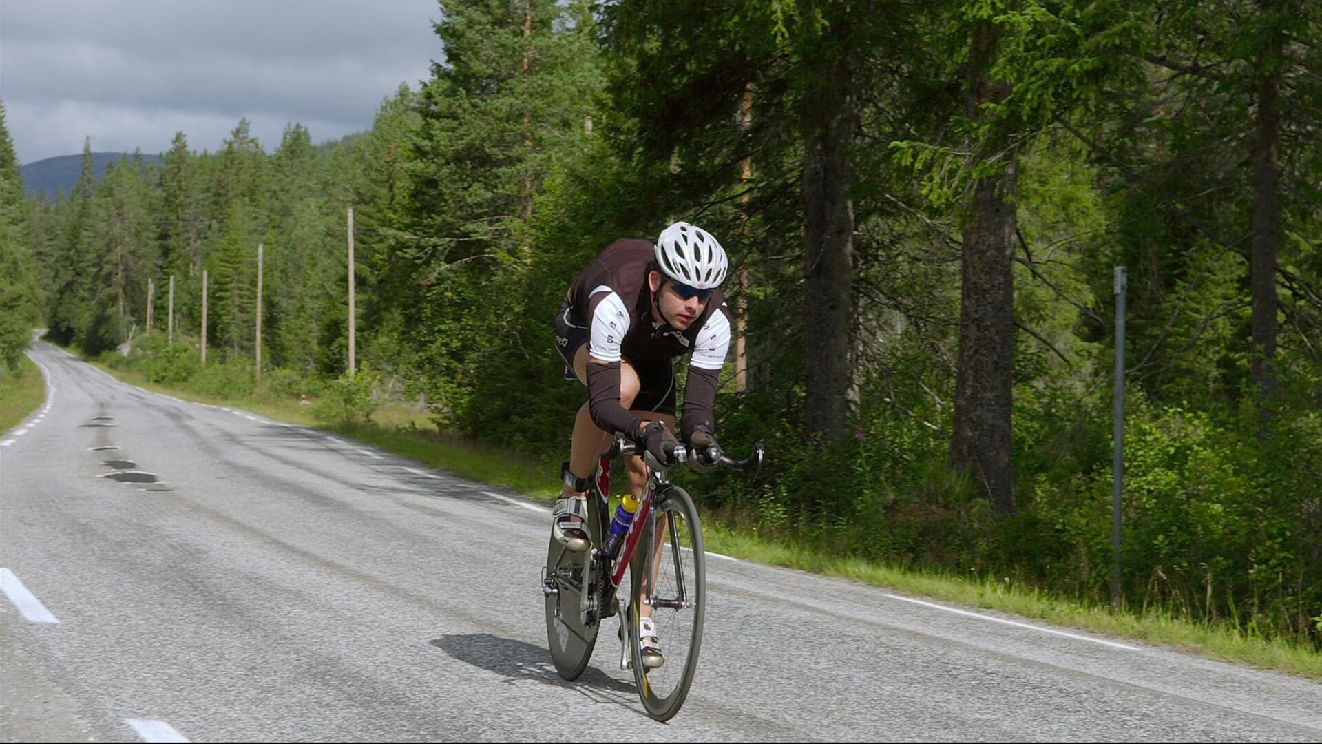 【跑垒战术揭秘】成功绕垒背后隐藏的细节与规则理解，跑垒是什么球