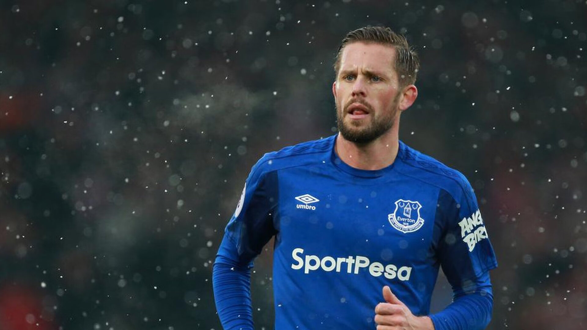 爱游戏平台-基层青训项目全面铺开，乡村少年足球热潮涌动，青少年足球青训方案